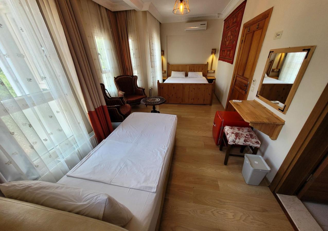 B&B Masif House