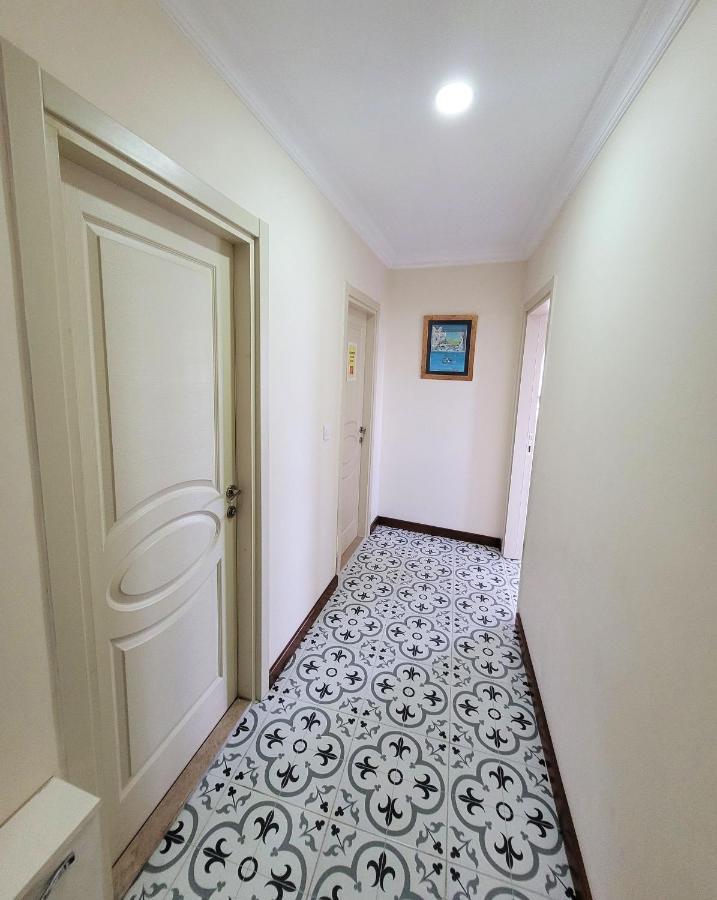 B&B Masif House