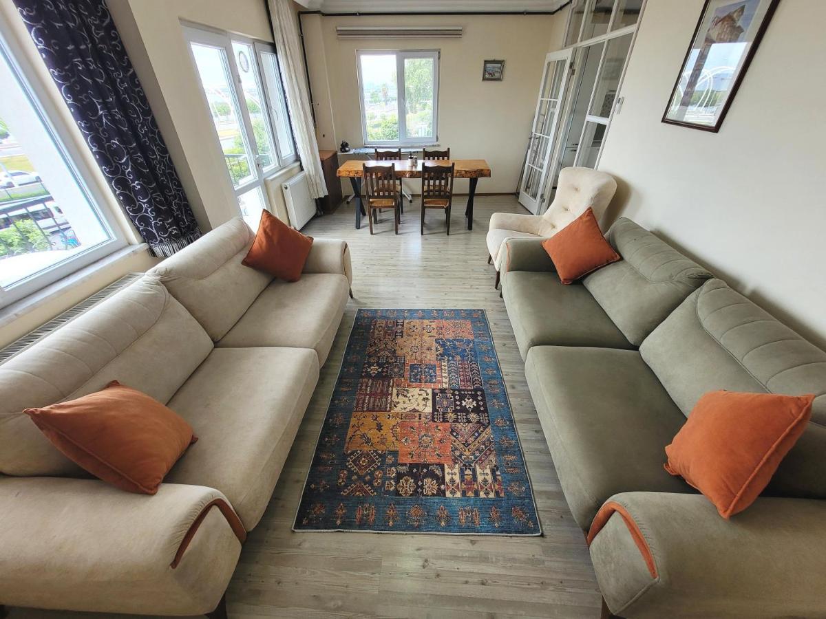 B&B Masif House