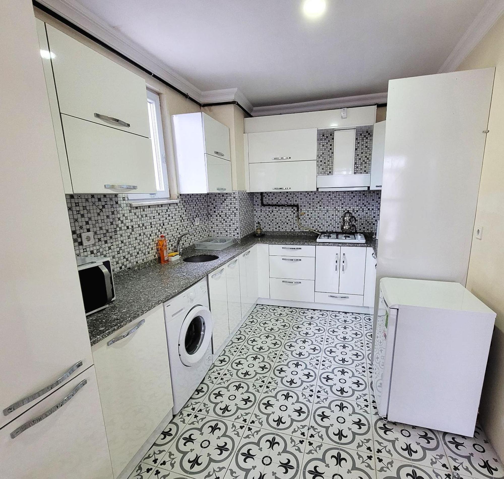 B&B Masif House